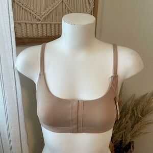 Skims Fits Everyone Adaptative Scoop Bralette